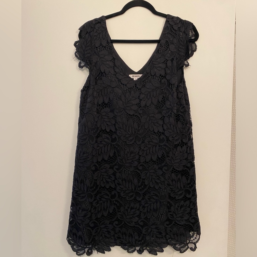BB Dakota Lace Shift Dress